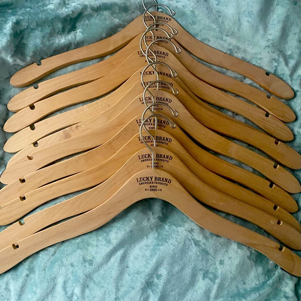Lucky Brand Wooden Hanger Bundle- 20pieces